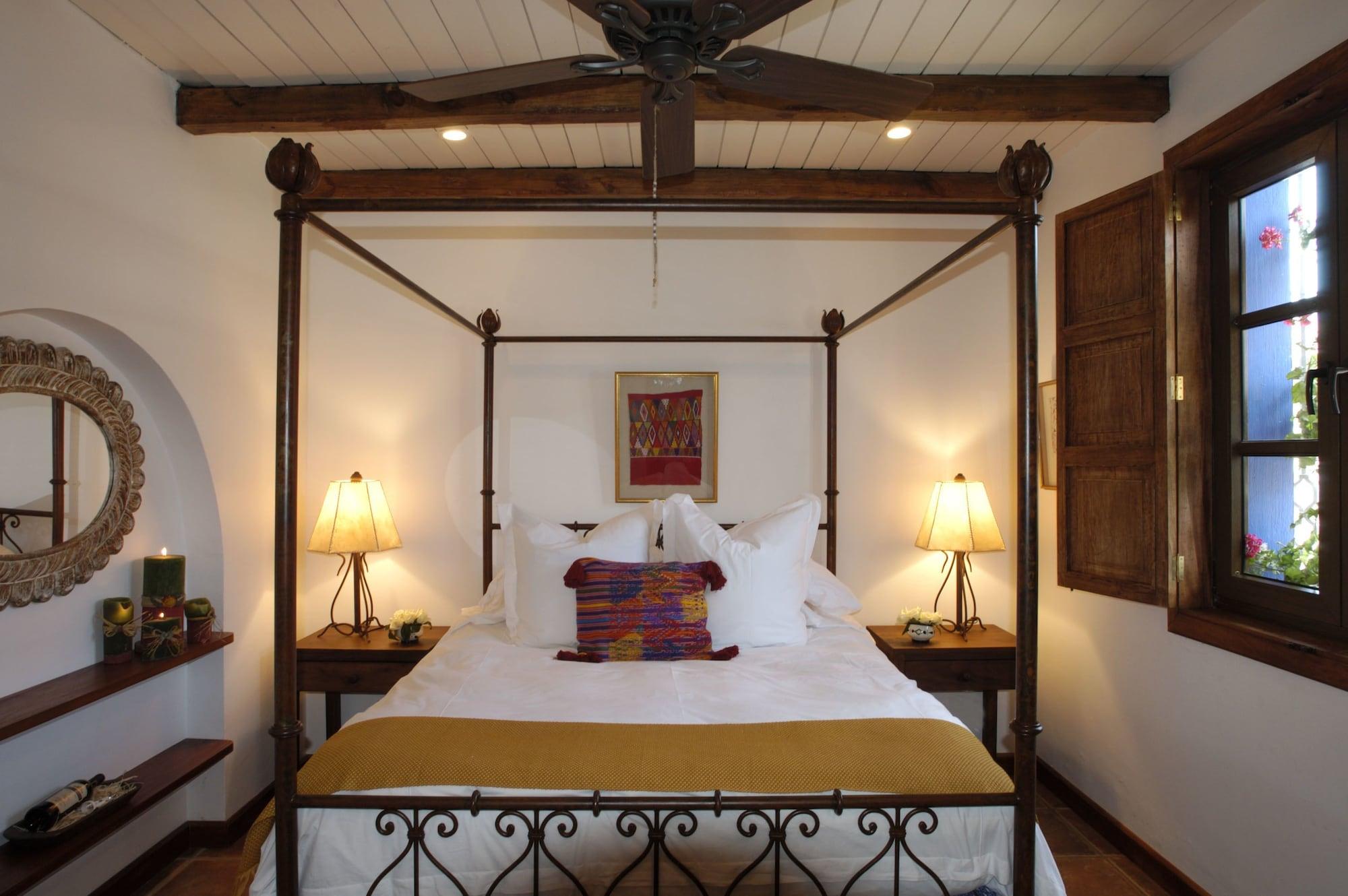 Casa Encantada By Porta Hotels Antigua Exterior photo