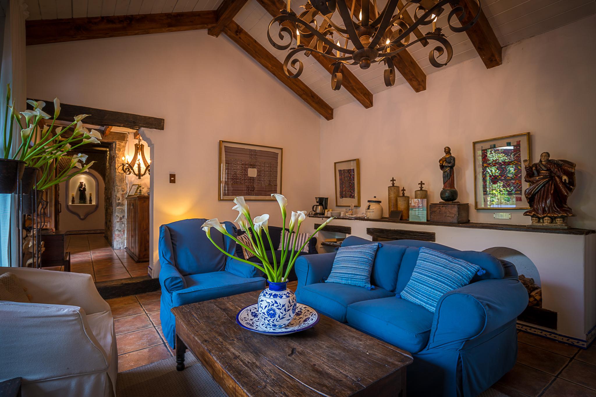 Casa Encantada By Porta Hotels Antigua Exterior photo