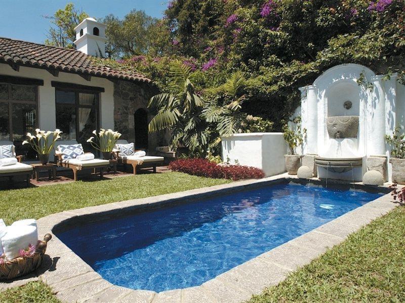 Casa Encantada By Porta Hotels Antigua Exterior photo