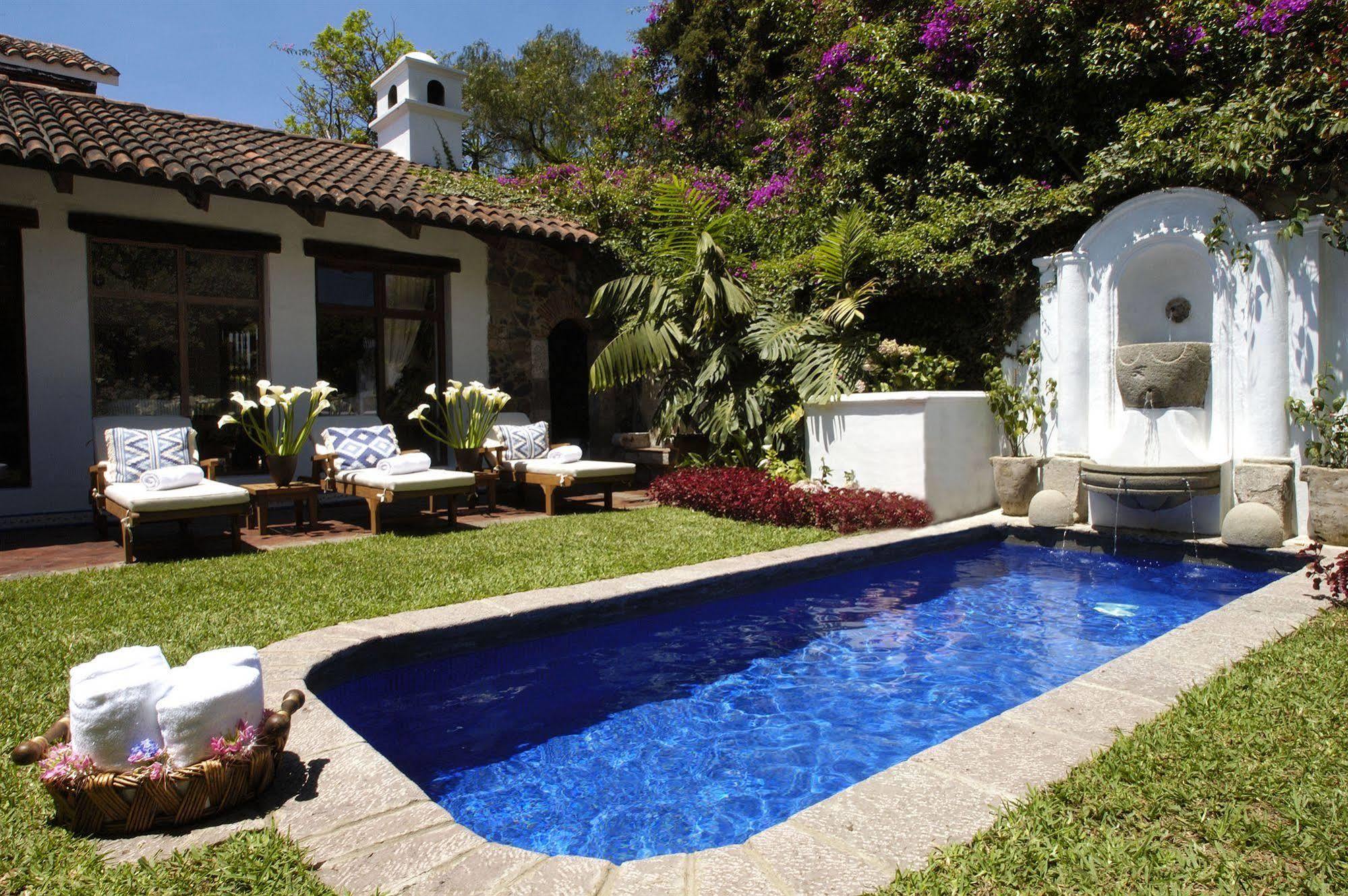 Casa Encantada By Porta Hotels Antigua Exterior photo