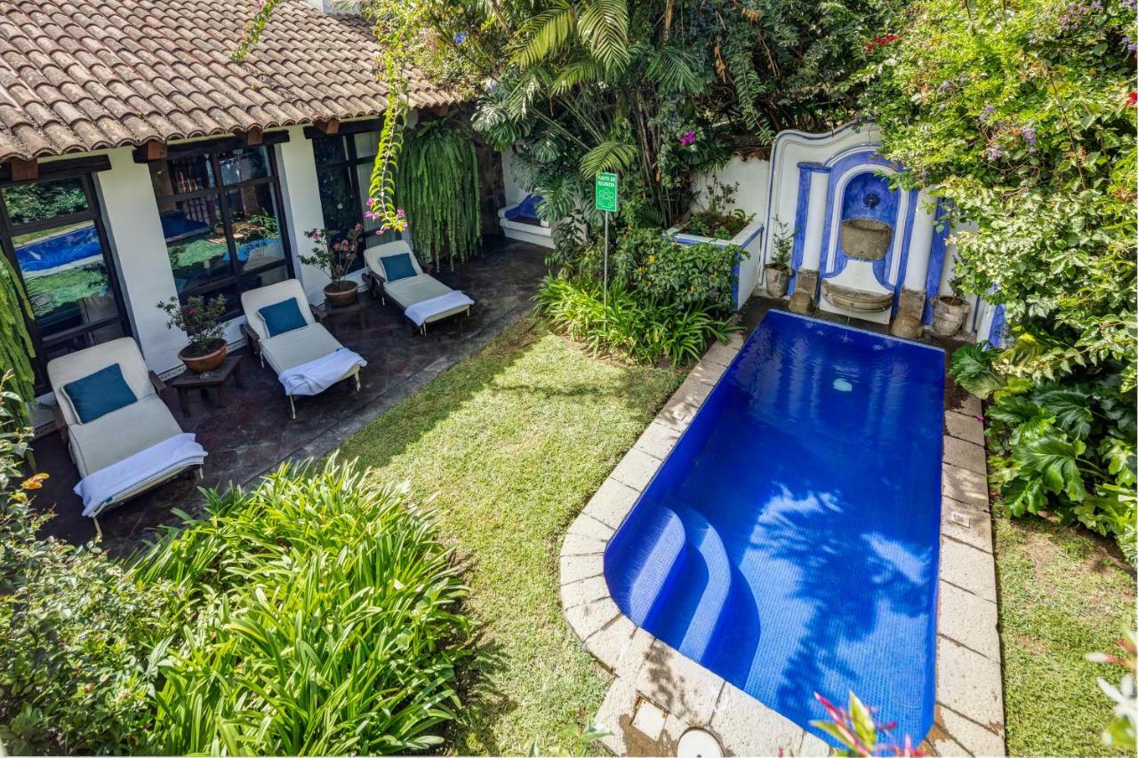 Casa Encantada By Porta Hotels Antigua Exterior photo