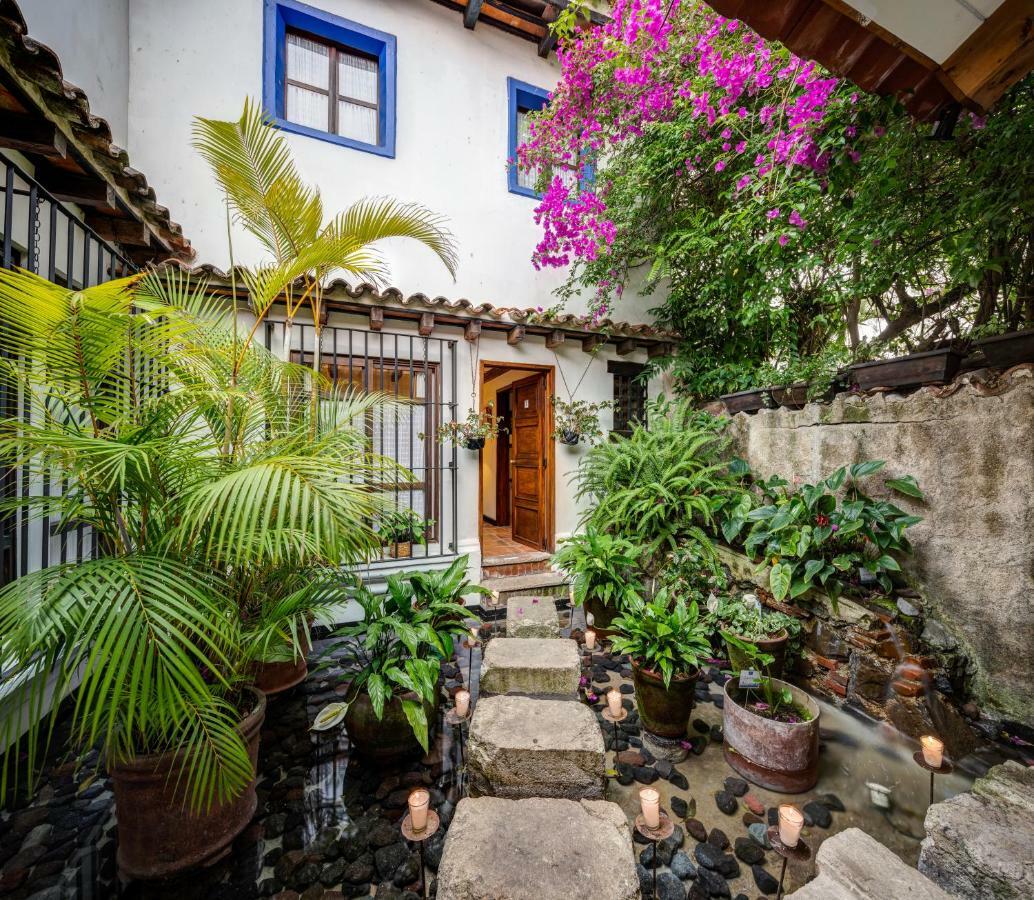 Casa Encantada By Porta Hotels Antigua Exterior photo